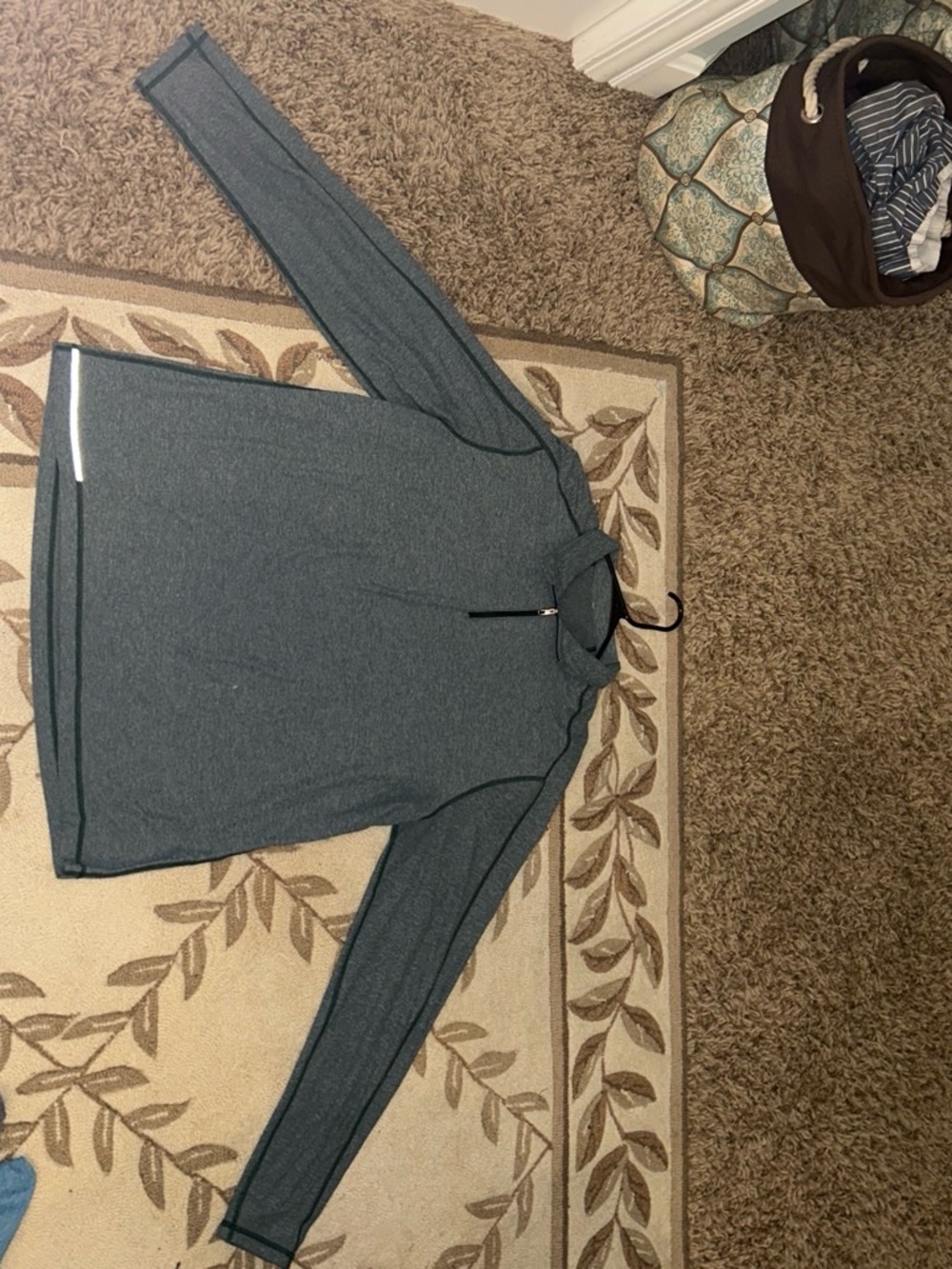 Men’s Lululemon quarter zip Lightweight - Charcoal Green